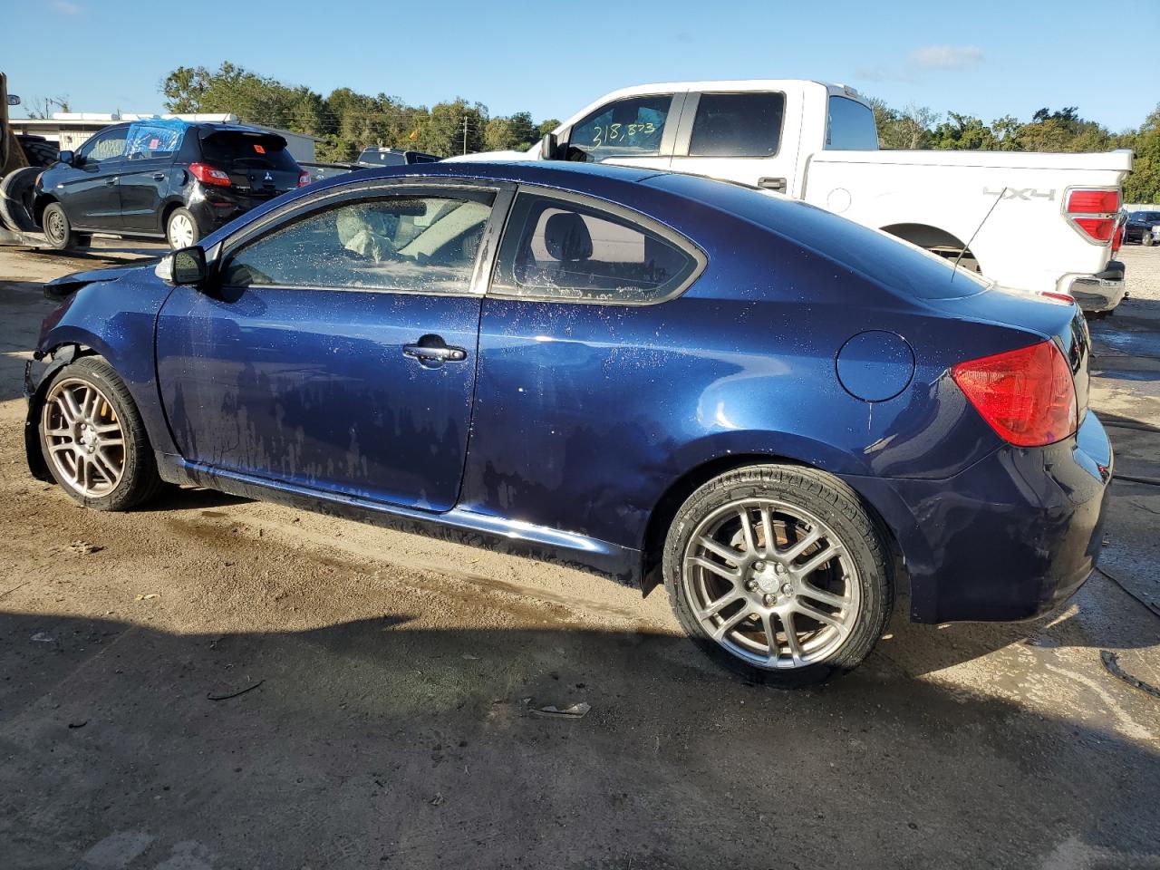 Изображение 2 2006 TOYOTA SCION TC  2006 с VIN JTKDE177460067102