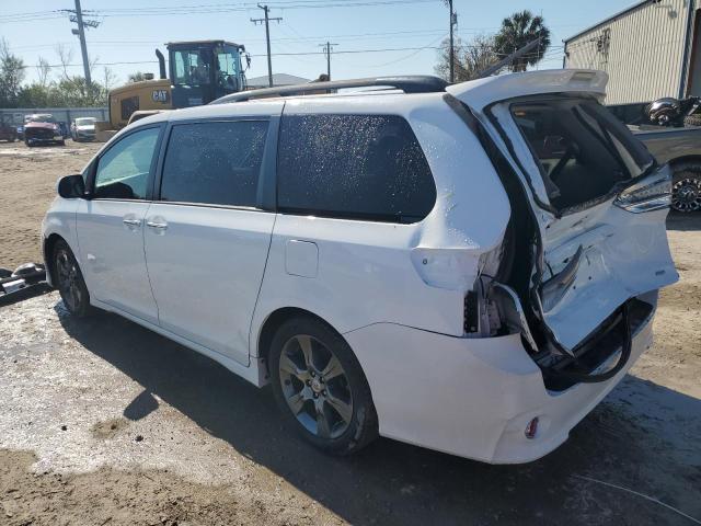 Image 2 of 2016 TOYOTA SIENNA SE 2016 with VIN 5TDXK3DC4GS719578