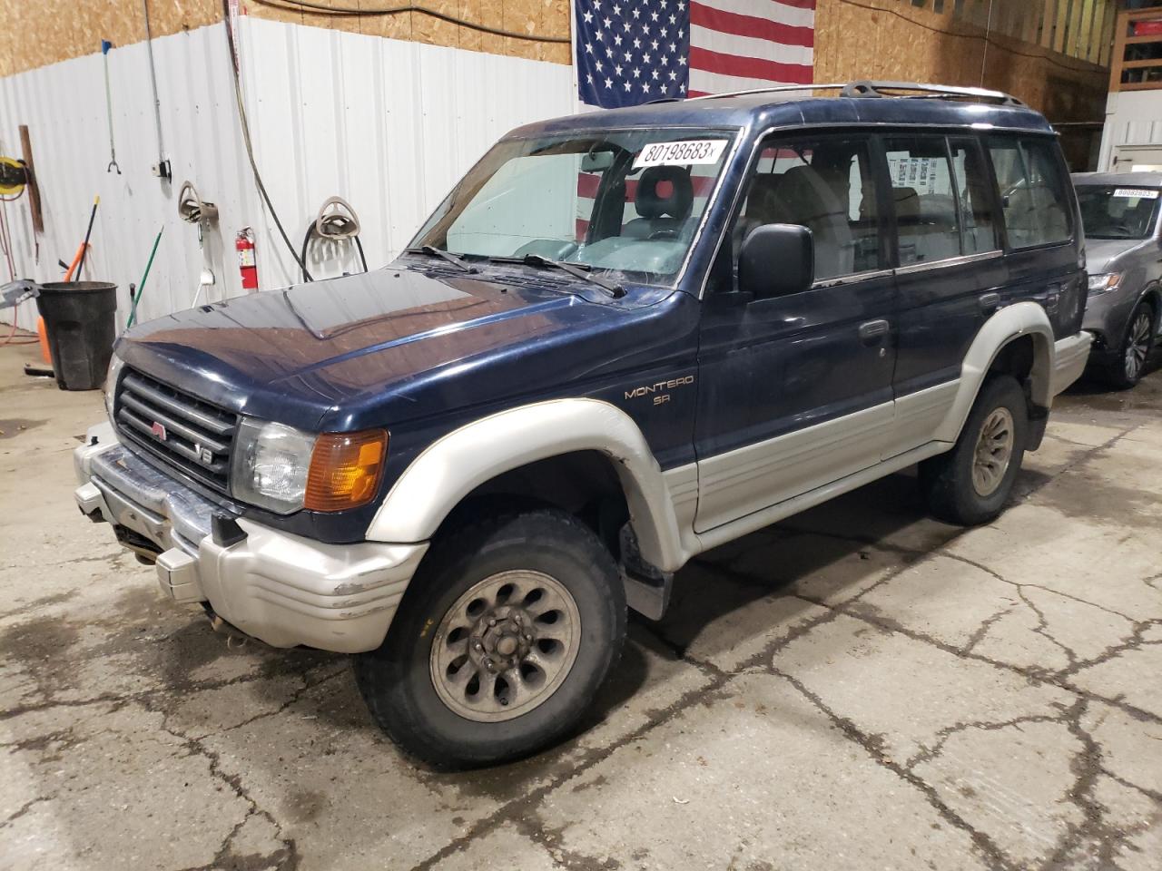 Image 1 of 1995 MITSUBISHI MONTERO SR 1995 with VIN JA4MR51M8SJ027539