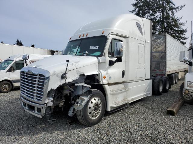 Image 2 of 2016 FREIGHTLINER CASCADIA 125  2016 with VIN 1FUJGLD19GLHD7699