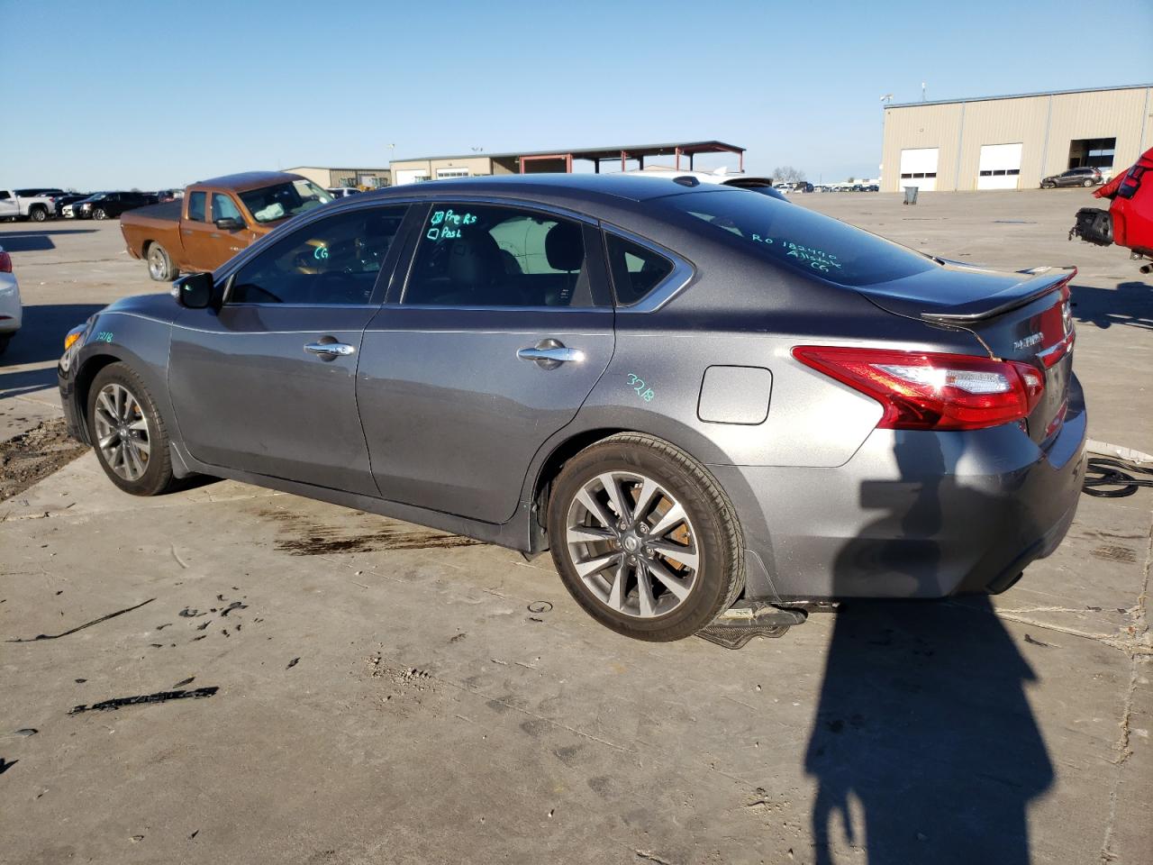 Image 2 of 2016 NISSAN ALTIMA 2.5 2016 with VIN 1N4AL3AP4GC246220