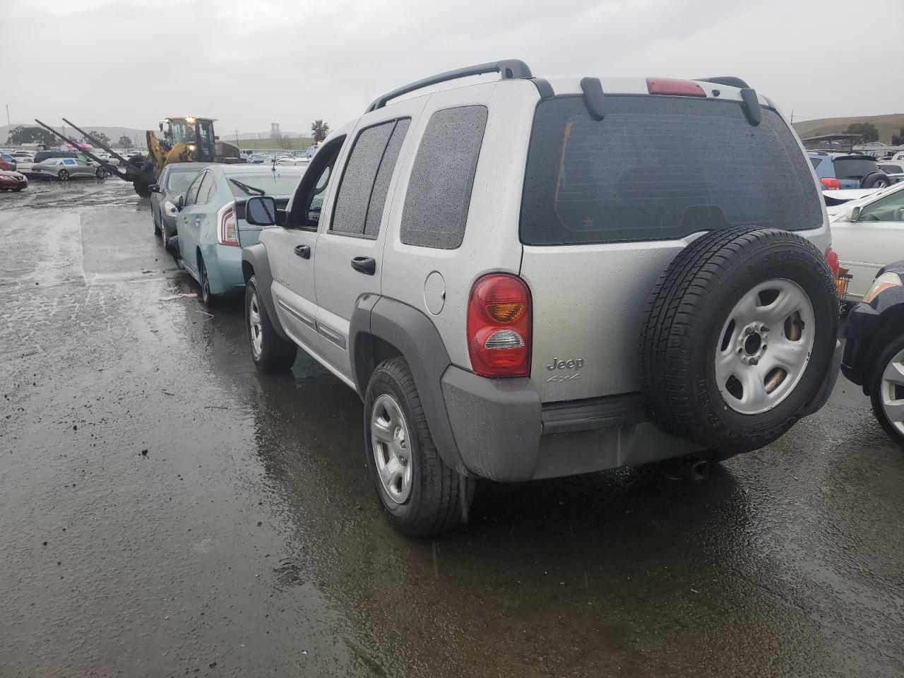 Изображение 2 2003 JEEP LIBERTY SPORT 2003 с VIN 1J4GL48K23W610514