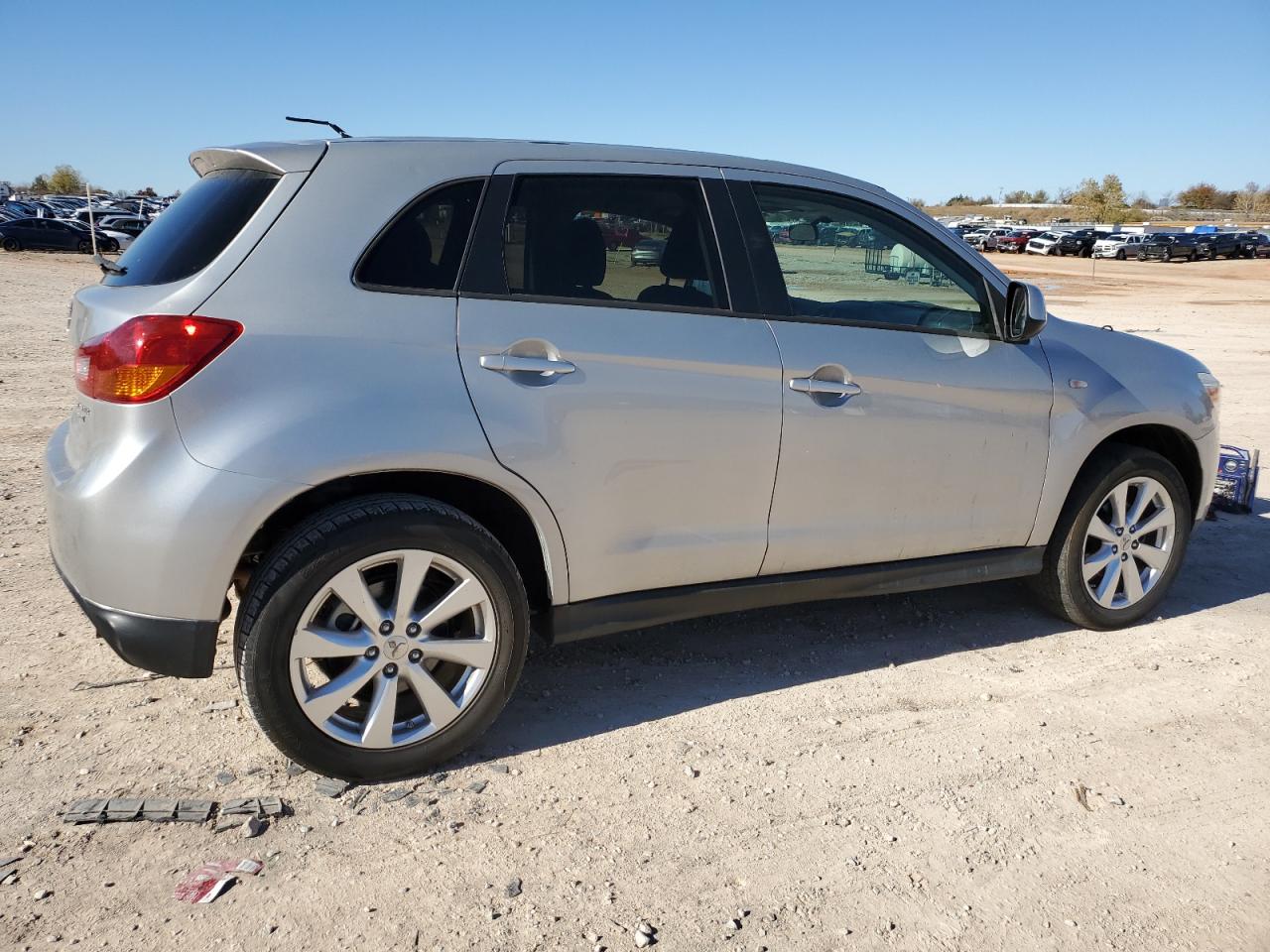 Image 3 of 2015 MITSUBISHI OUTLANDER SPORT ES 2015 with VIN 4A4AP3AU1FE024220