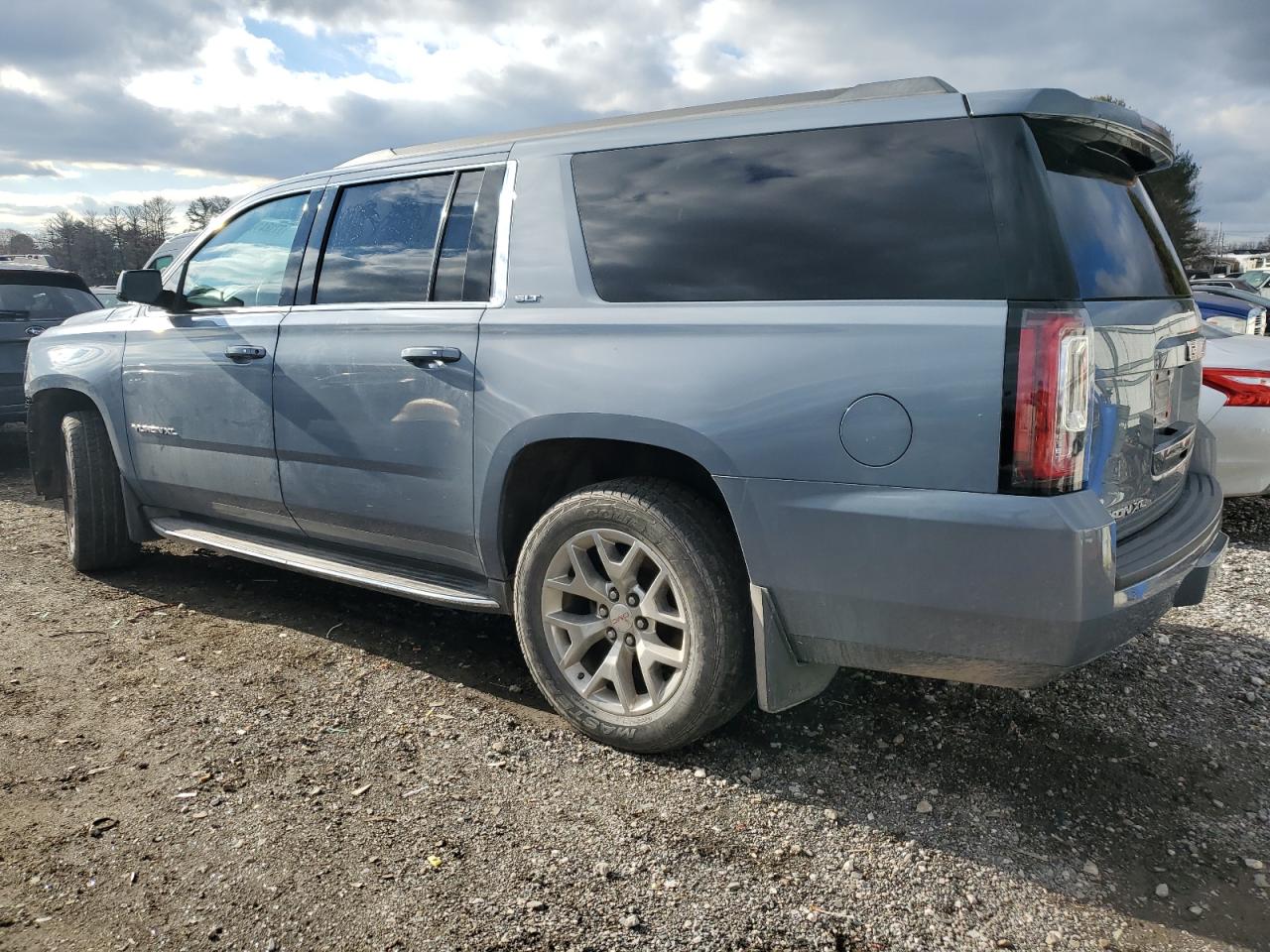 Изображение 2 2016 GMC YUKON XL K1500 SLT 2016 с VIN 1GKS2GKC8GR100795