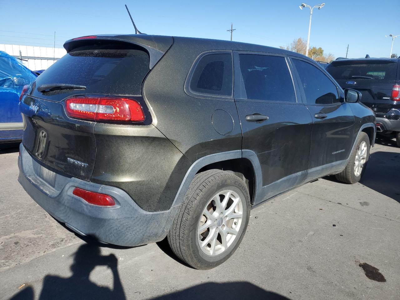 Image 3 of 2015 JEEP CHEROKEE SPORT 2015 with VIN 1C4PJLABXFW589819