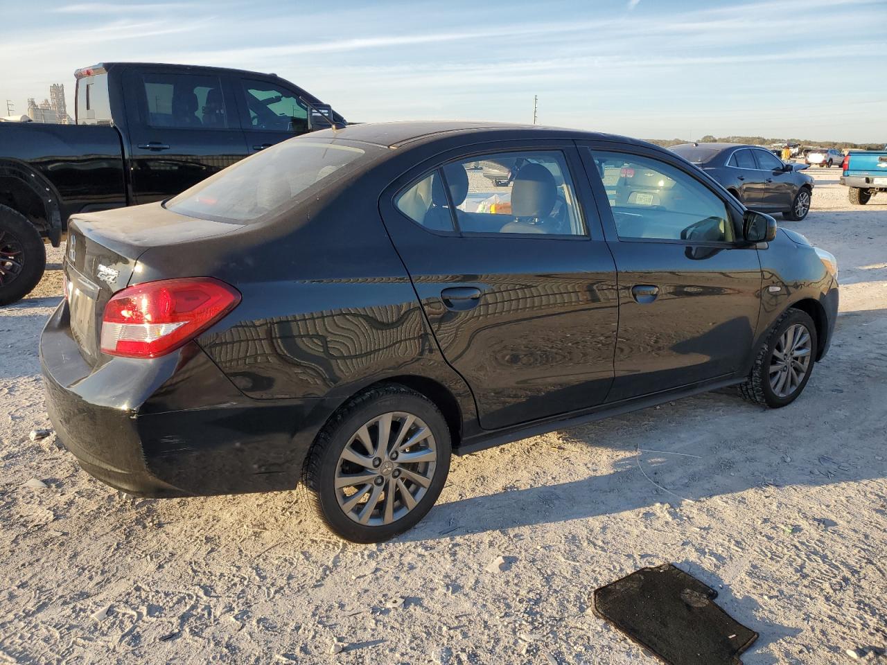 Image 3 of 2019 MITSUBISHI MIRAGE G4 ES 2019 with VIN ML32F3FJ5KHF12145