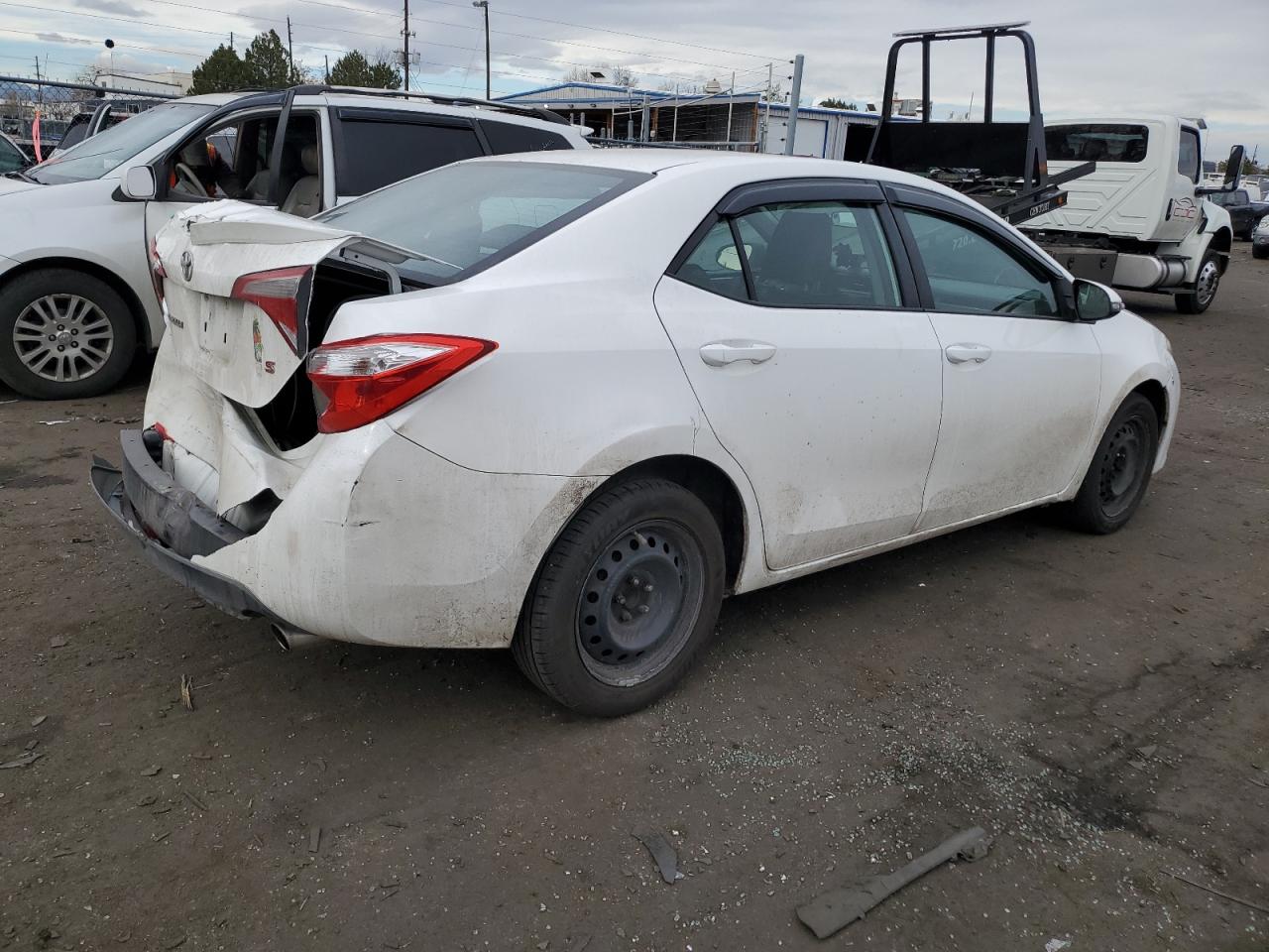 Image 3 of 2016 TOYOTA COROLLA L 2016 with VIN 5YFBURHE2GP397986