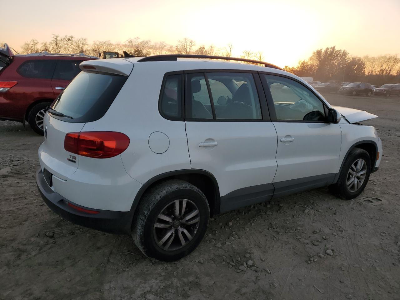 Image 3 of 2017 VOLKSWAGEN TIGUAN S 2017 with VIN WVGBV7AX6HK013345
