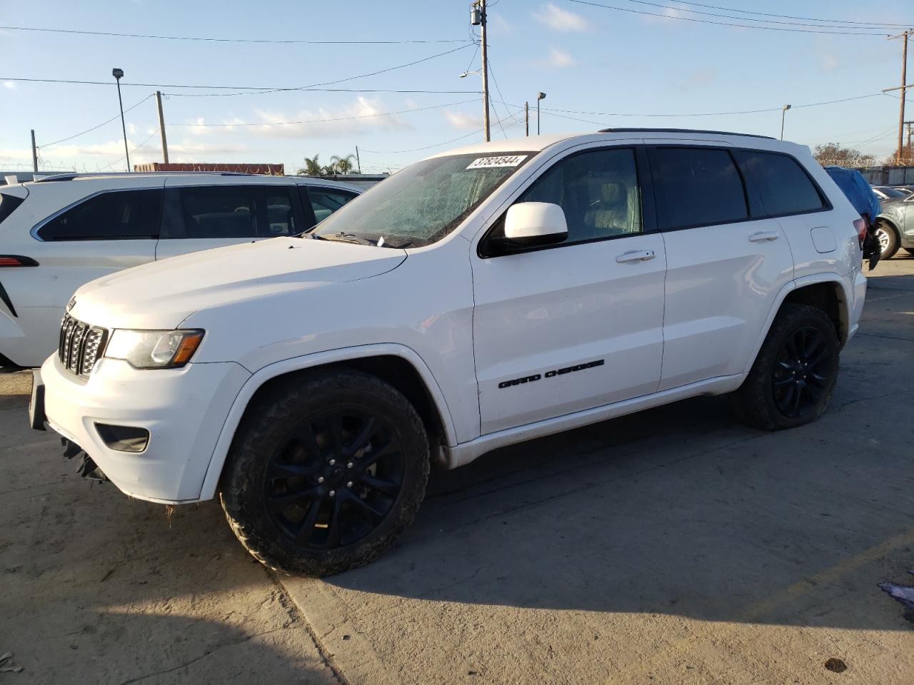 Изображение 1 2020 JEEP GRAND CHEROKEE LAREDO 2020 с VIN 1C4RJFAGXLC376159