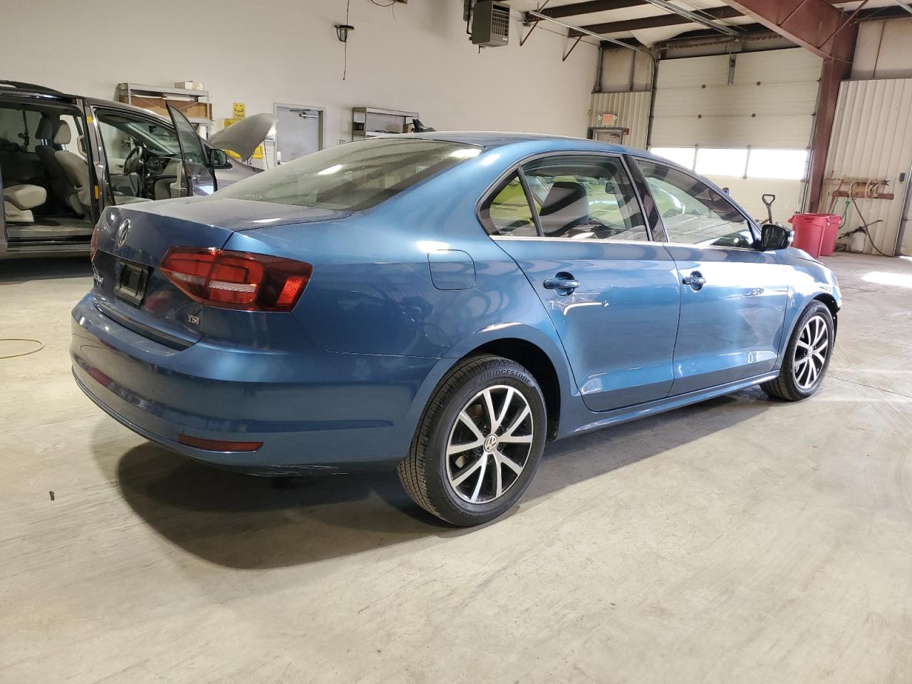 Image 3 of 2018 VOLKSWAGEN JETTA SE 2018 with VIN 3VWDB7AJXJM242561