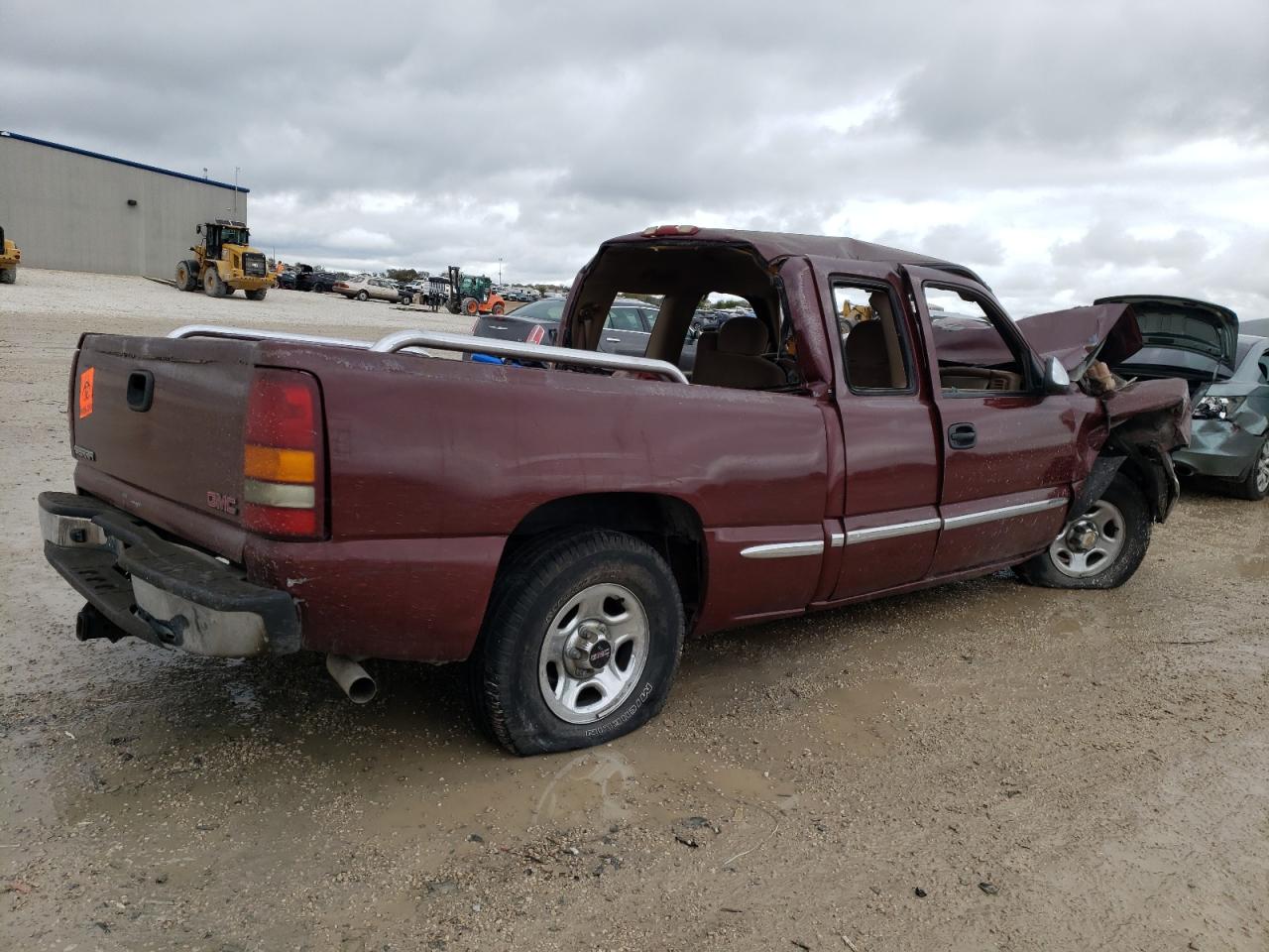 Image 3 of 1999 GMC NEW SIERRA C1500 1999 with VIN 2GTEC19T9X1554992