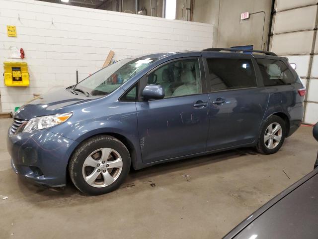 2015 TOYOTA SIENNA LE 2015 image
