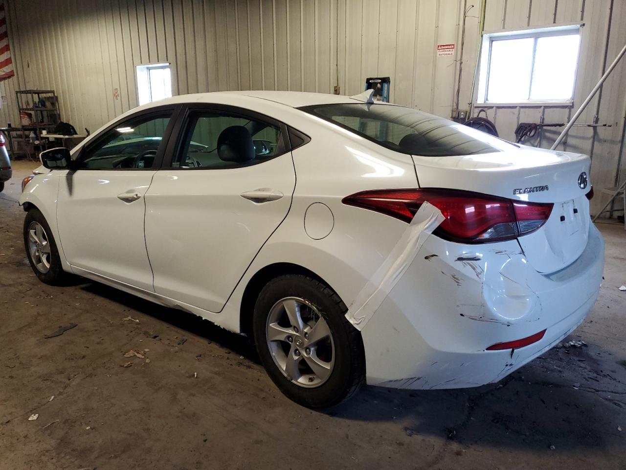 Изображение 2 2015 HYUNDAI ELANTRA SE 2015 с VIN 5NPDH4AE2FH614538