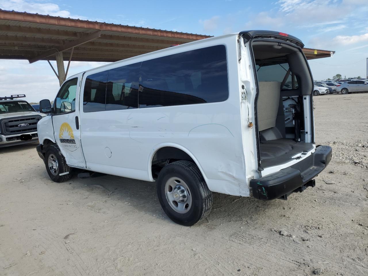 Image 2 of 2022 CHEVROLET EXPRESS G3500 LS 2022 with VIN 1GAZGLF73N1238377