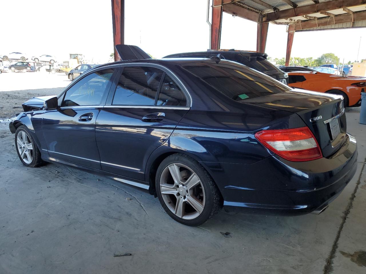 Изображение 2 2010 MERCEDES-BENZ C 300 2010 с VIN WDDGF5EB8AR128204
