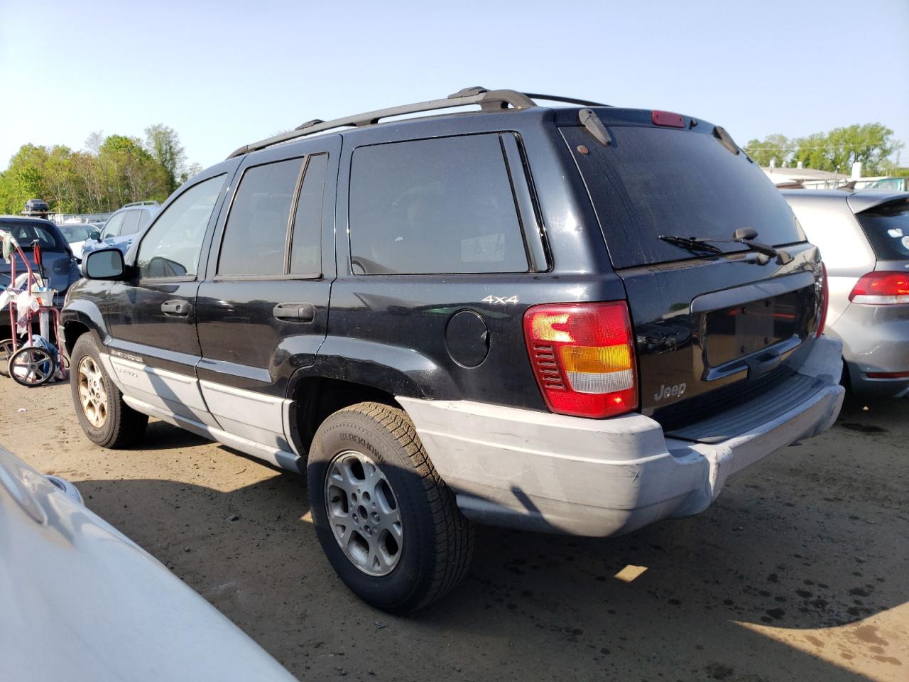 Image 2 of 2000 JEEP GRAND CHEROKEE LAREDO 2000 with VIN 1J4GW48N6YC324112