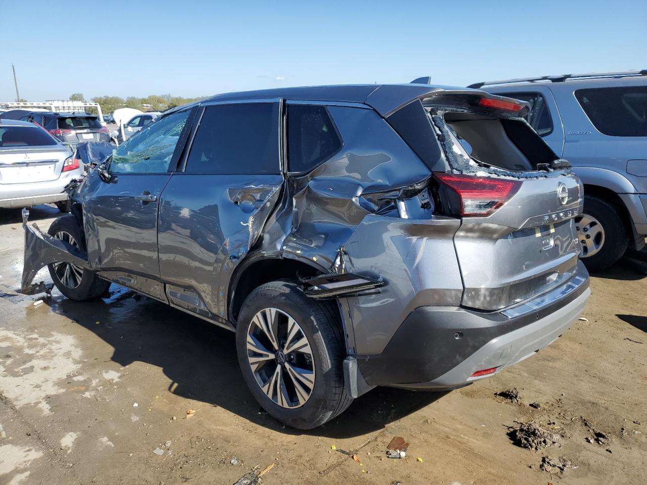 Obraz 2 z 2023 NISSAN ROGUE SV 2023 z VIN JN8BT3BA1PW004559