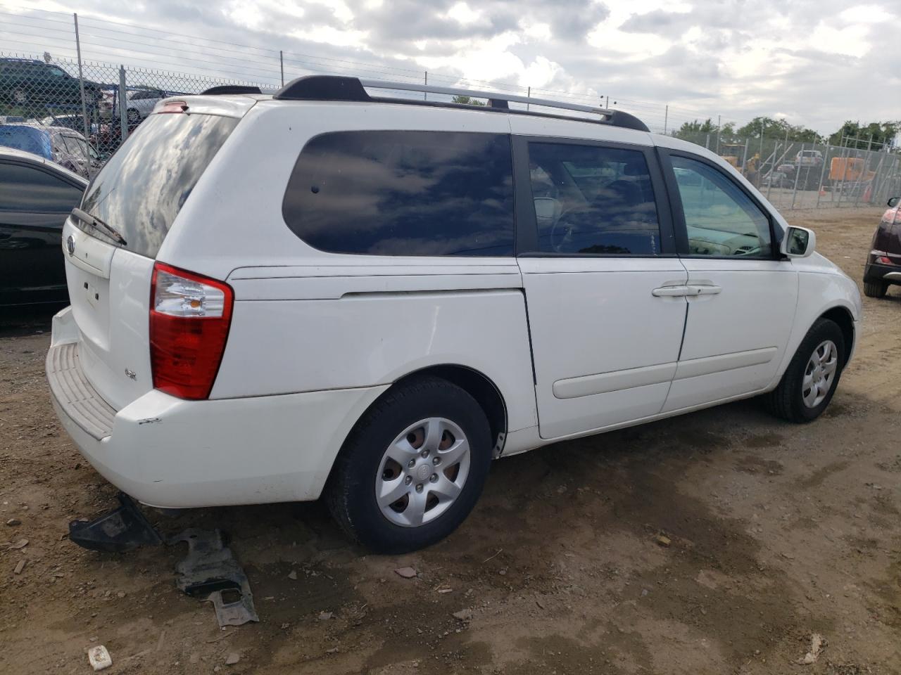Obraz 3 z 2006 KIA SEDONA EX 2006 z VIN KNDMB233466060401