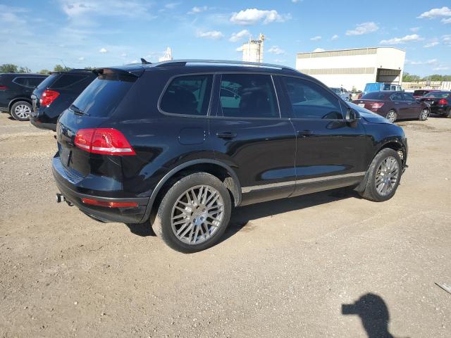 Obraz 3 z 2016 VOLKSWAGEN TOUAREG SPORT 2016 z VIN WVGEF9BP7GD006461