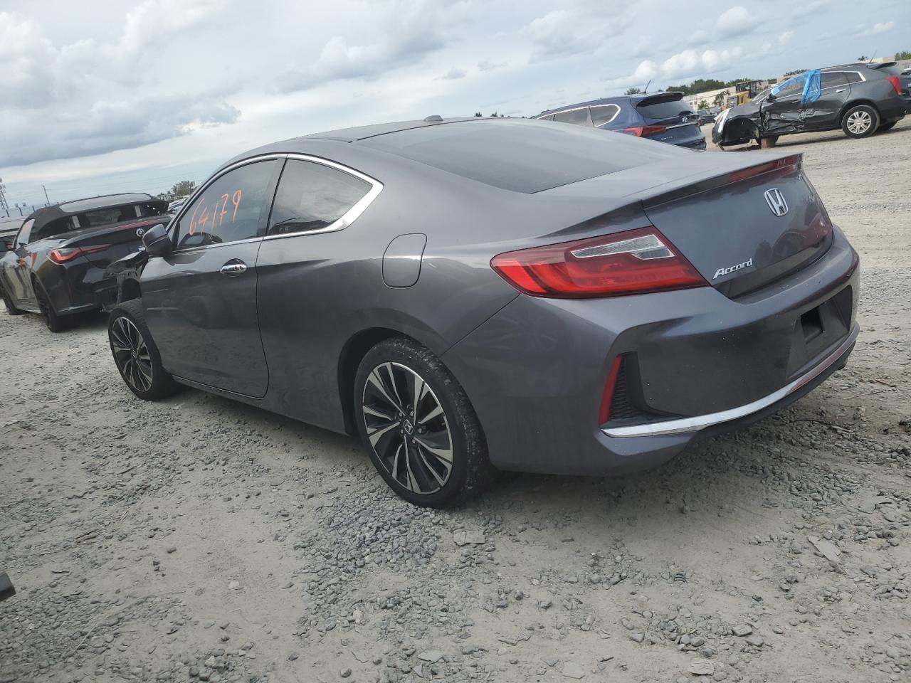 Изображение 2 2016 HONDA ACCORD EXL 2016 с VIN 1HGCT1B87GA006185