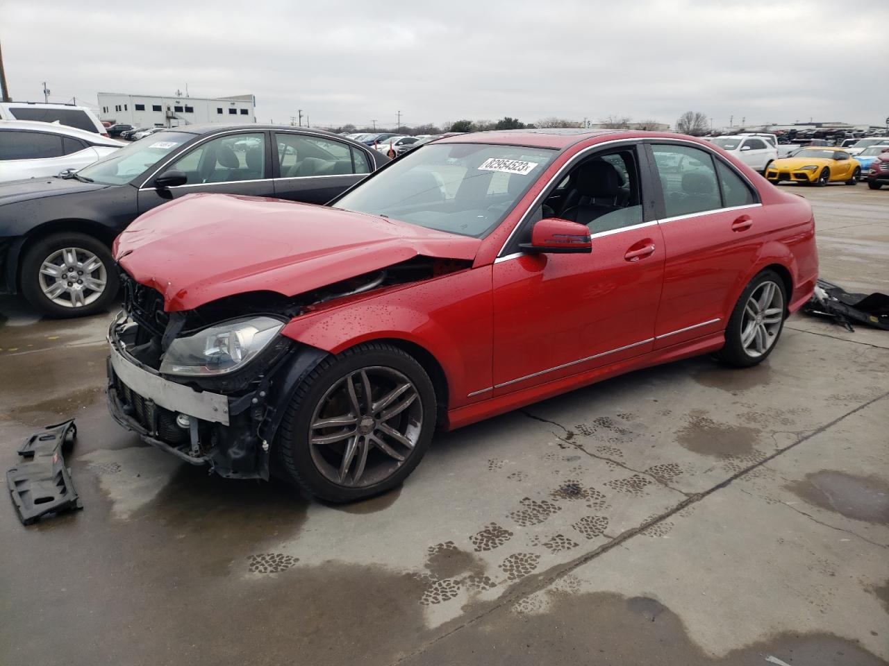 Obraz 1 z 2014 MERCEDES-BENZ C 250 2014 z VIN WDDGF4HB0ER306215