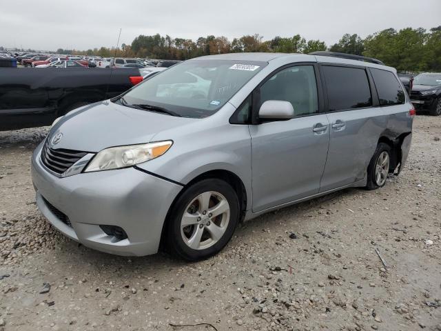 Obraz 1 z 2014 TOYOTA SIENNA LE 2014 z VIN 5TDKK3DC5ES526587