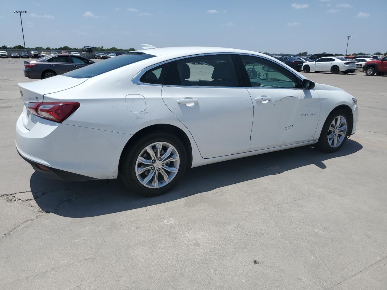 Image 3 of 2020 CHEVROLET MALIBU LT 2020 with VIN 1G1ZD5ST3LF070957