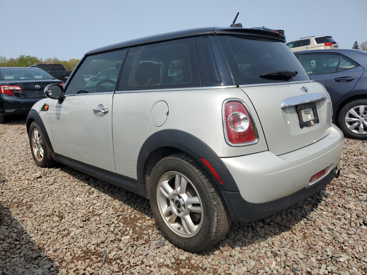 Image 2 of 2011 MINI COOPER  2011 with VIN WMWSU3C5XBTX95711