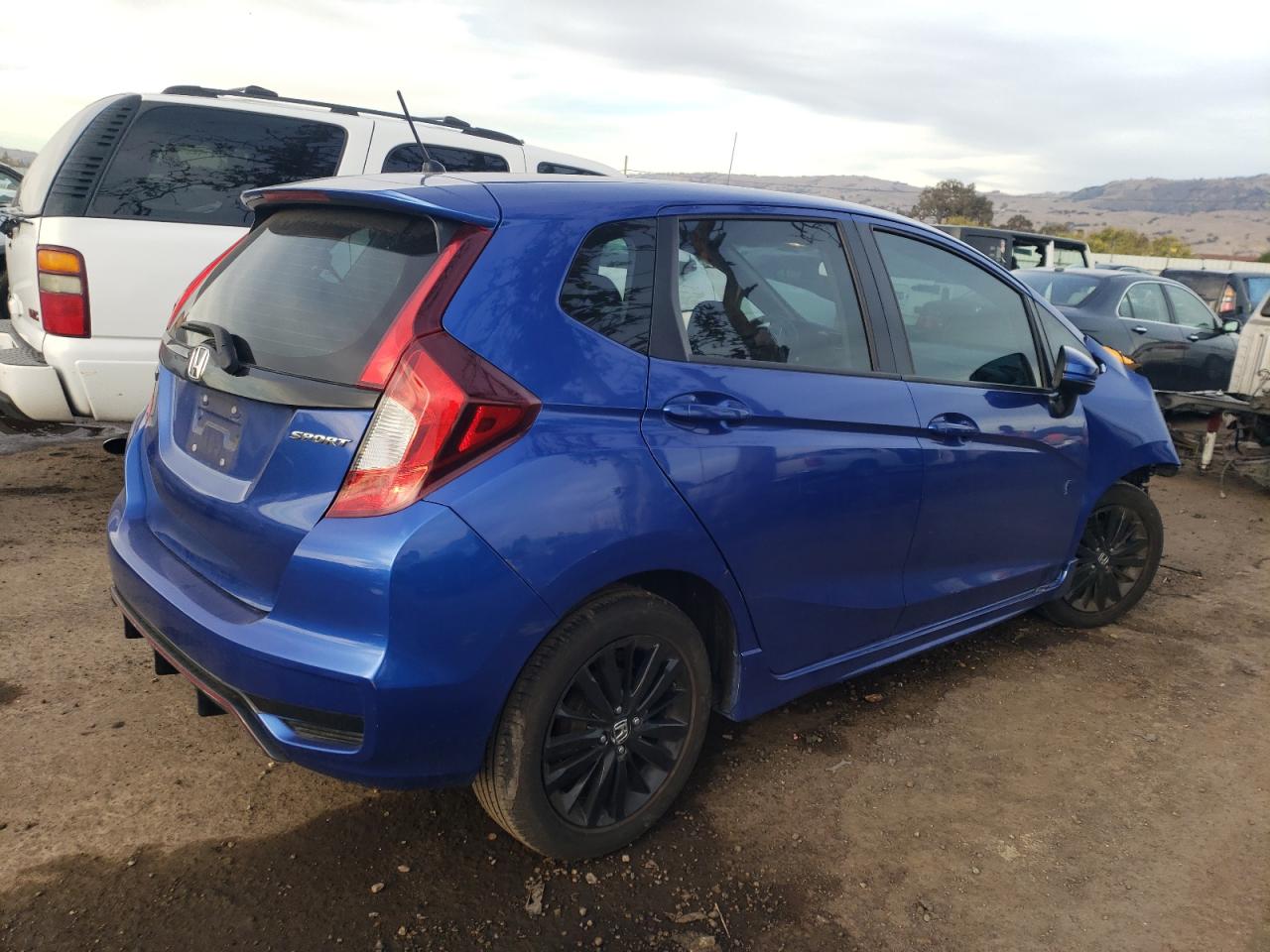 Image 3 of 2018 HONDA FIT SPORT 2018 with VIN 3HGGK5H68JM722640