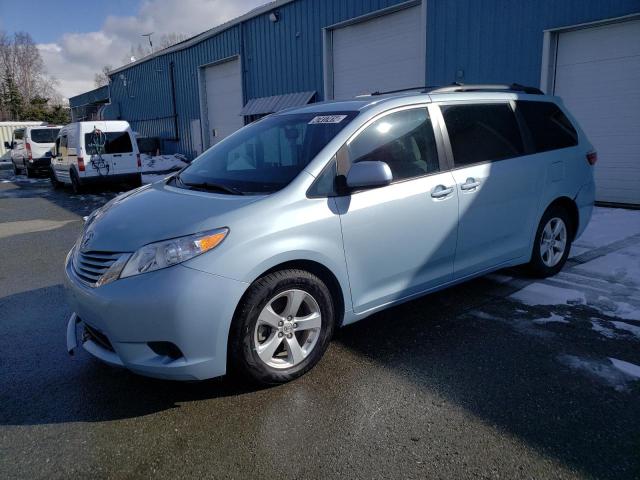 2017 TOYOTA SIENNA LE 2017 image
