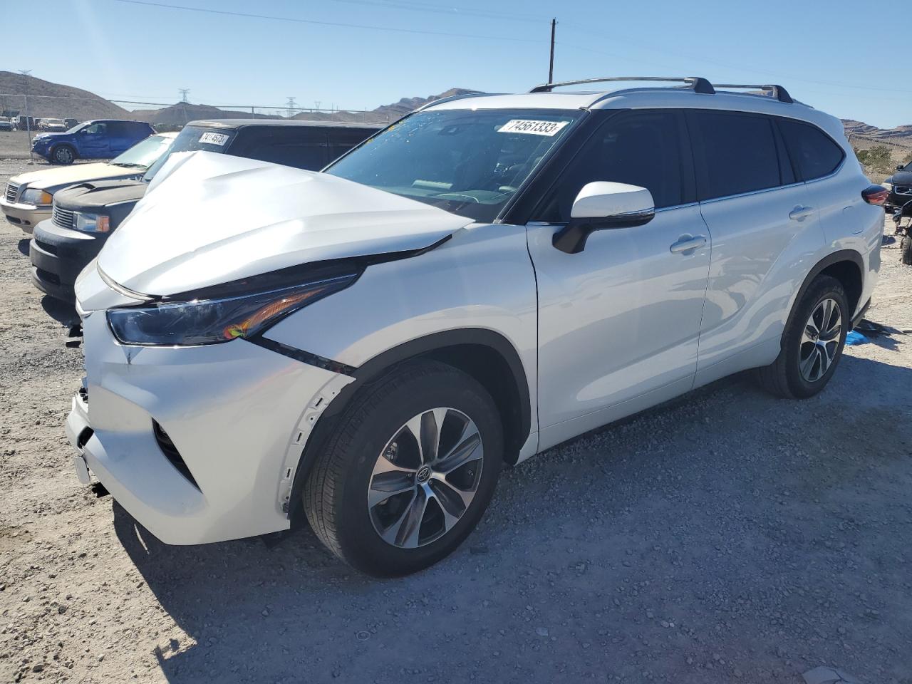 Obraz 1 z 2023 TOYOTA HIGHLANDER HYBRID XLE 2023 z VIN 5TDKARAH0PS019900
