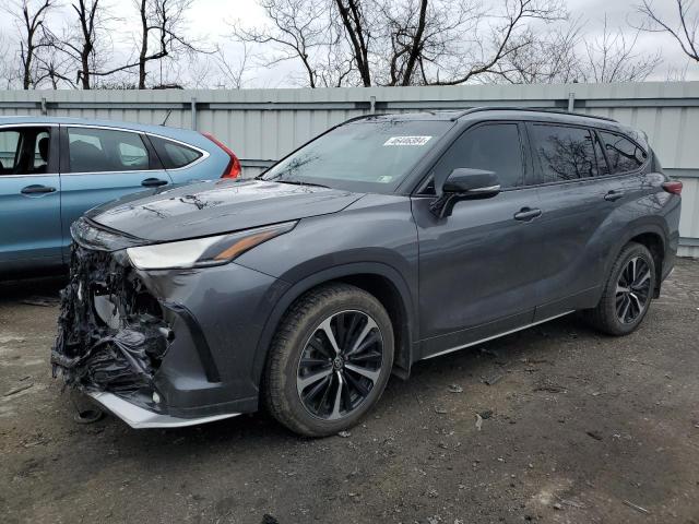Image 1 of 2022 TOYOTA HIGHLANDER XSE 2022 with VIN 5TDJZRBHXNS169383