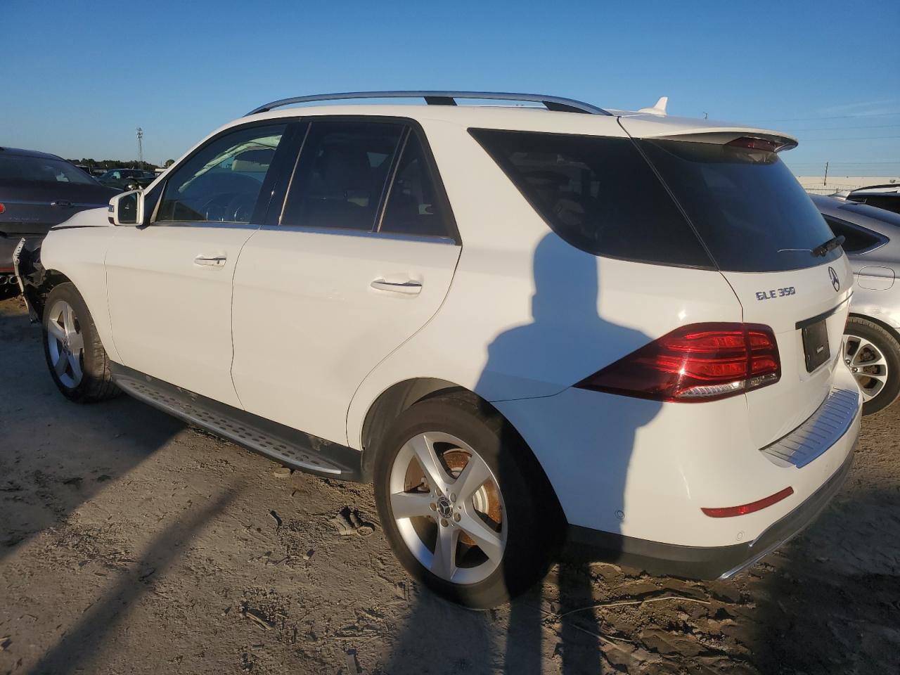 Image 2 of 2018 MERCEDES-BENZ GLE 350 2018 with VIN 4JGDA5JB1JB188590