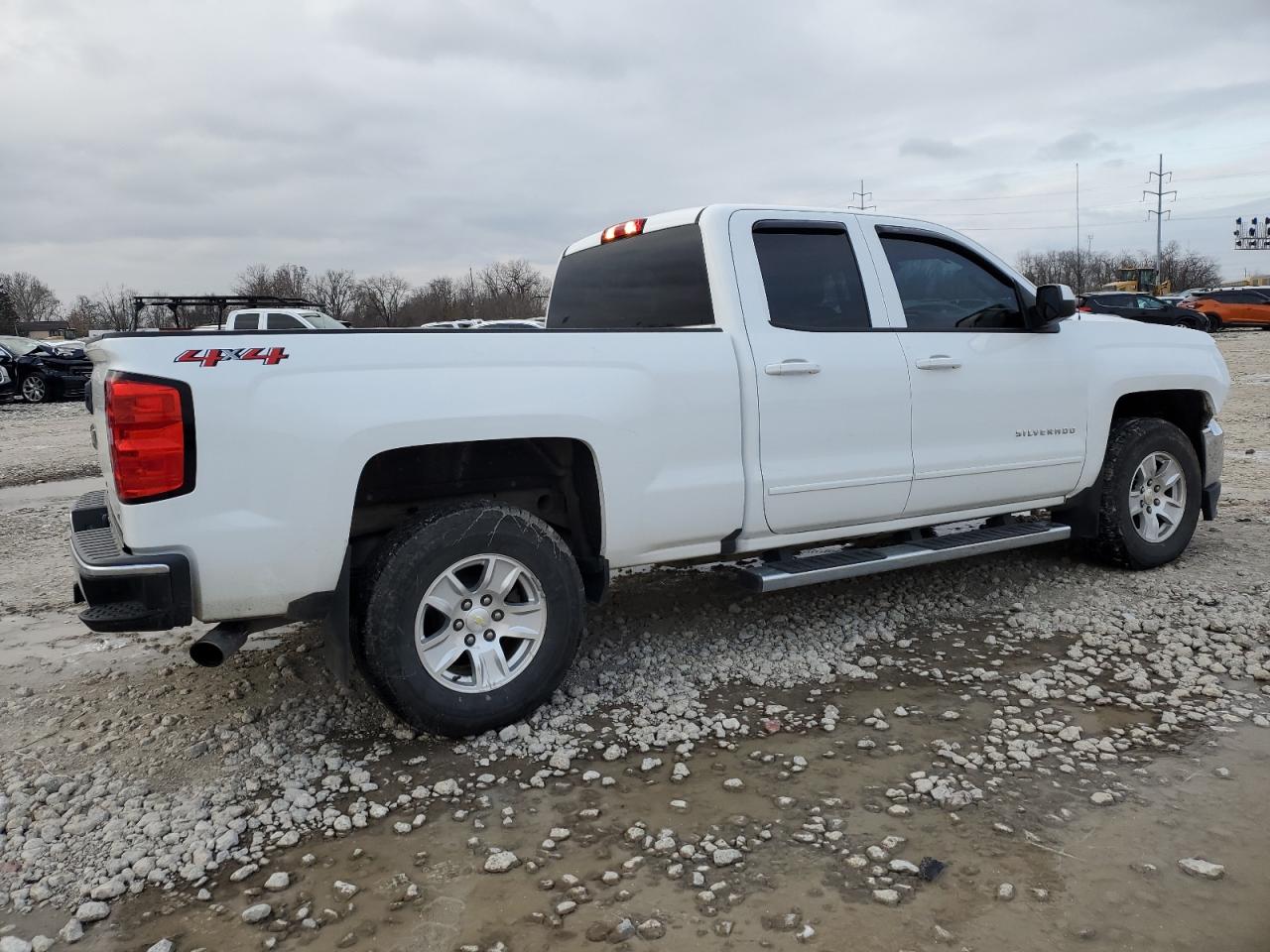 Obraz 3 z 2018 CHEVROLET SILVERADO K1500 LT 2018 z VIN 1GCVKREC0JZ348210