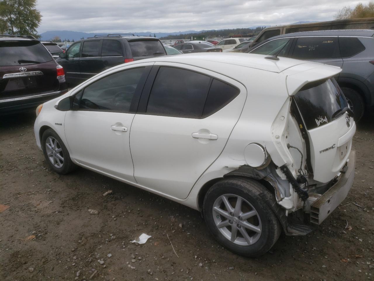 Image 2 of 2012 TOYOTA PRIUS C  2012 with VIN JTDKDTB39C1005721