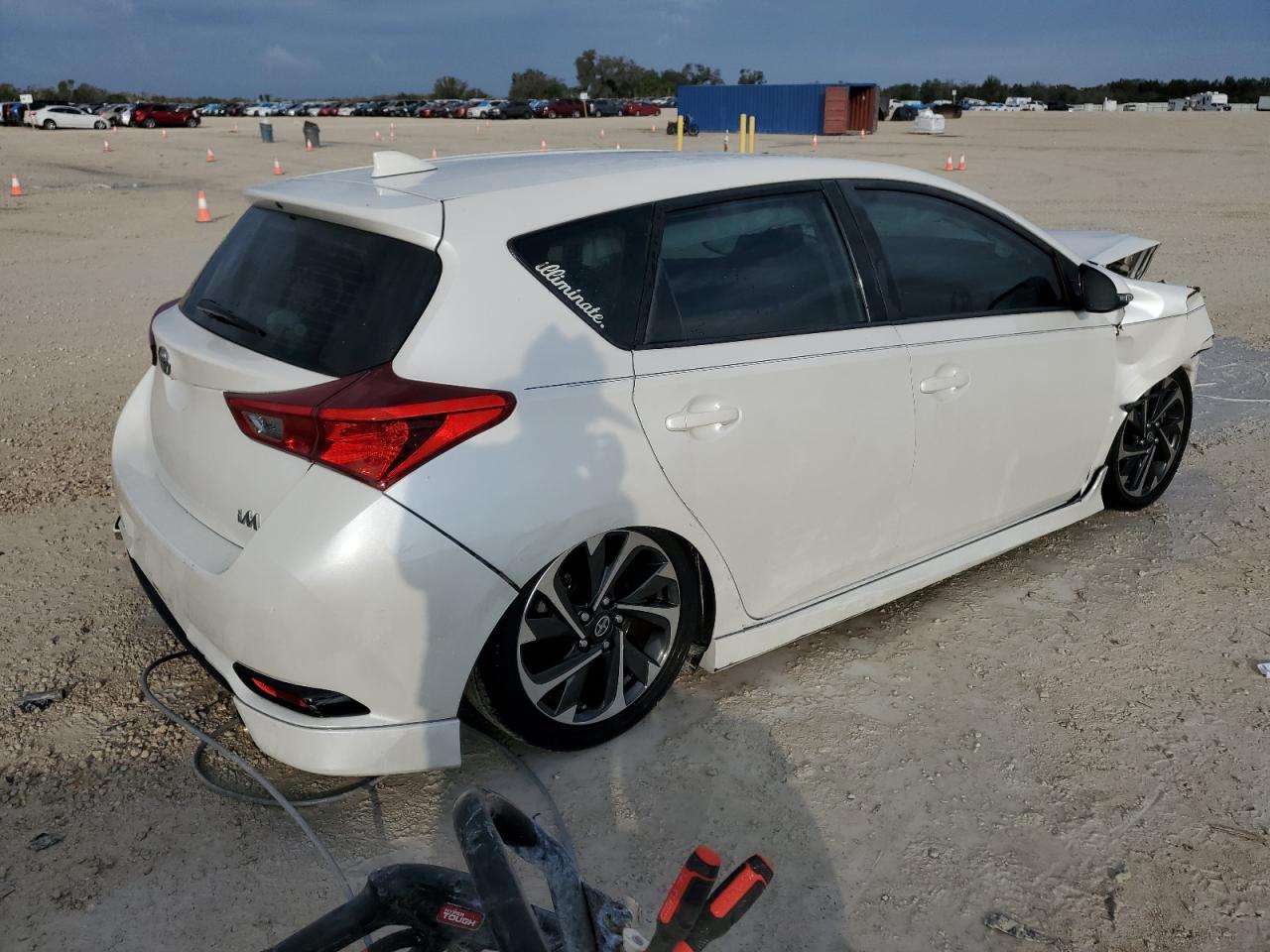 Obraz 3 z 2016 TOYOTA SCION IM  2016 z VIN JTNKARJE9GJ500517