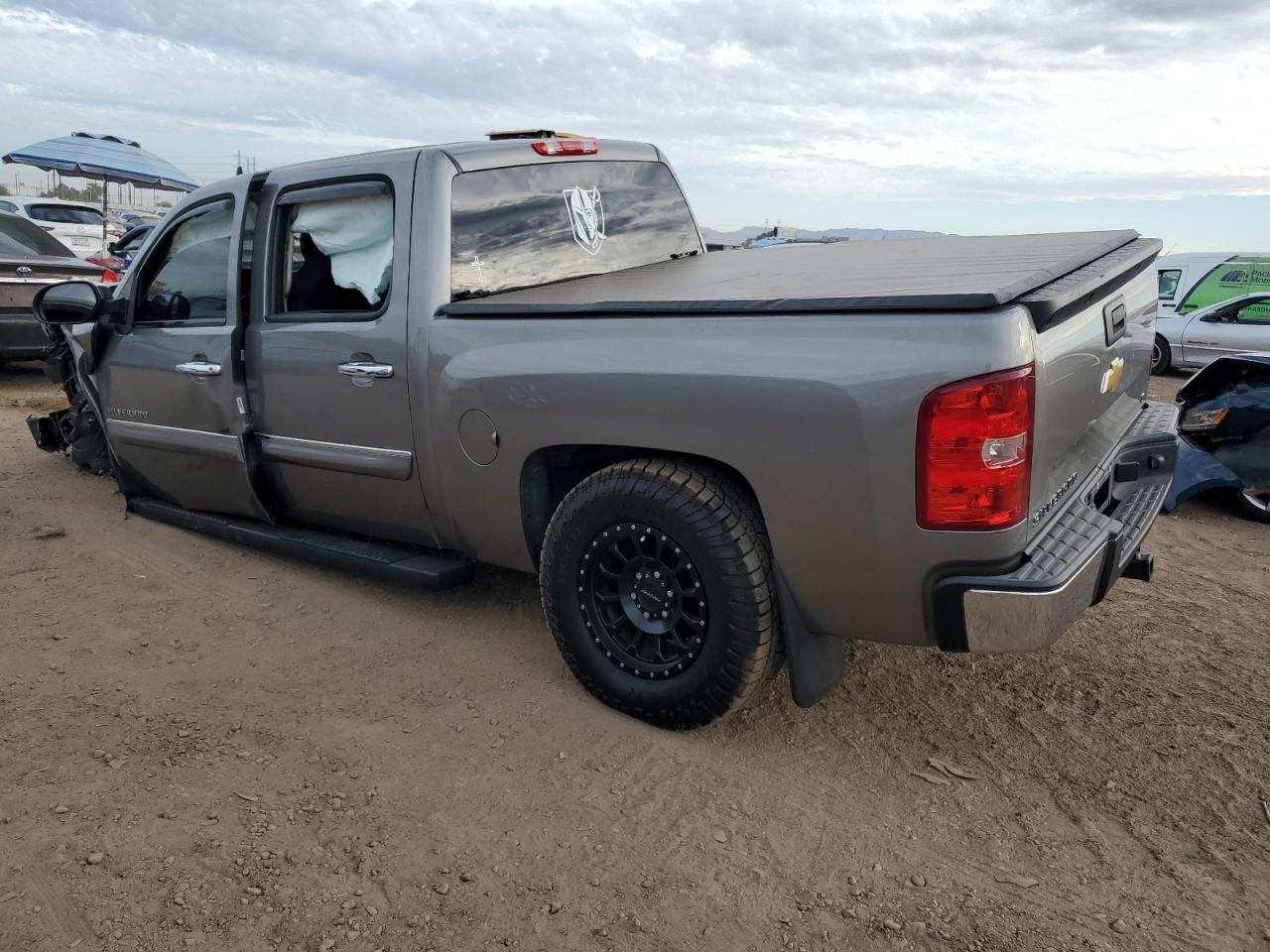 Obraz 2 z 2013 CHEVROLET SILVERADO C1500 LT 2013 z VIN 3GCPCSE06DG155101