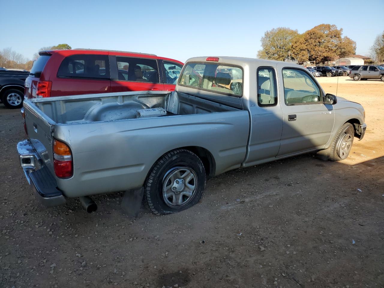 Image 3 of 2004 TOYOTA TACOMA XTRACAB 2004 with VIN 5TEVL52N04Z460073