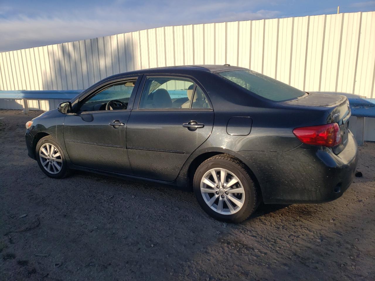 Image 2 of 2009 TOYOTA COROLLA BASE 2009 with VIN JTDBL40E39J042866