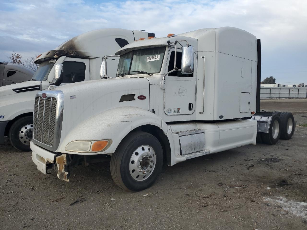 Image 2 of 2011 PETERBILT 386  2011 with VIN 1XPHDP9X8BD118288