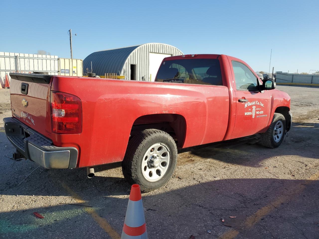 Image 3 of 2010 CHEVROLET SILVERADO C1500 2010 with VIN 1GCPCPEA0AZ279933