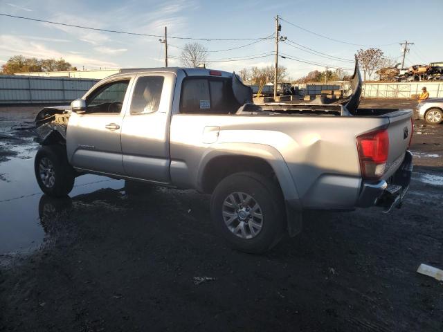 Obraz 2 z 2018 TOYOTA TACOMA ACCESS CAB 2018 z VIN 5TFSZ5AN3JX141711