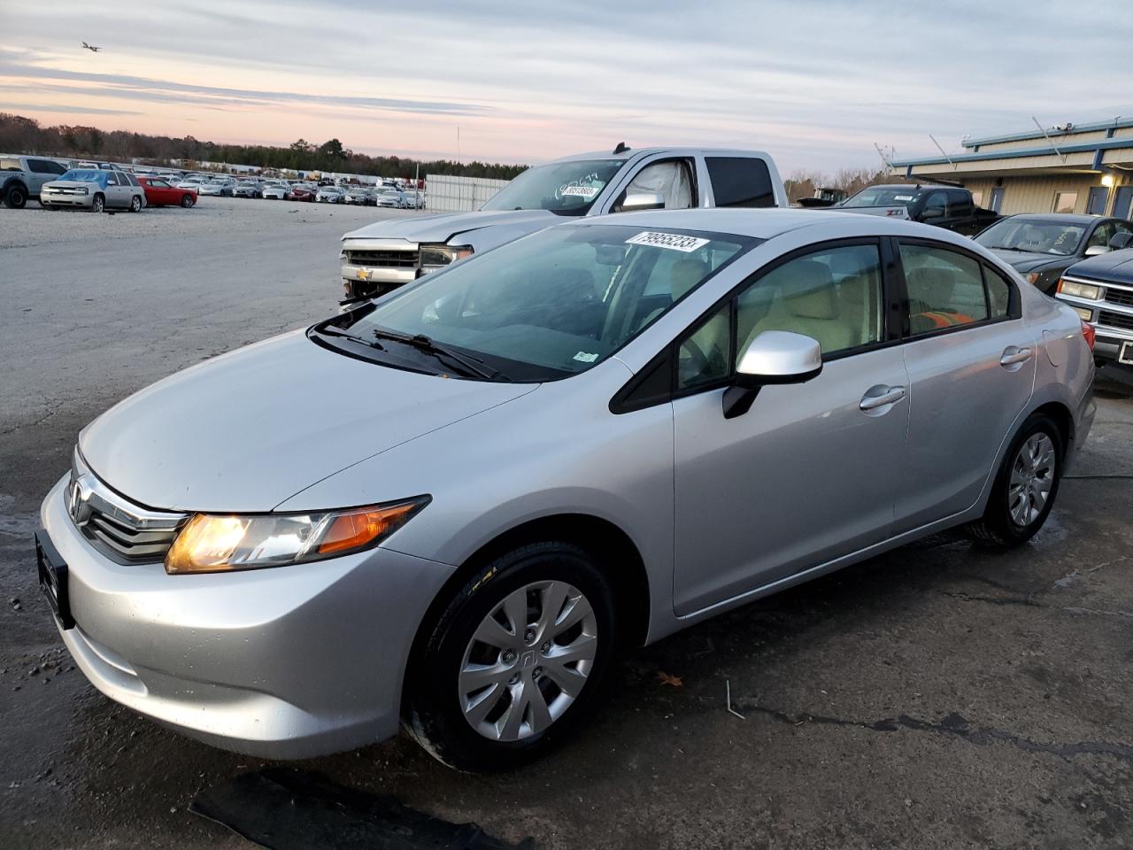 Obraz 1 z 2012 HONDA CIVIC LX 2012 z VIN 2HGFB2F55CH573559