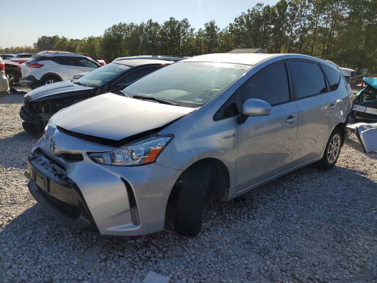 2016 TOYOTA PRIUS V  2016 image
