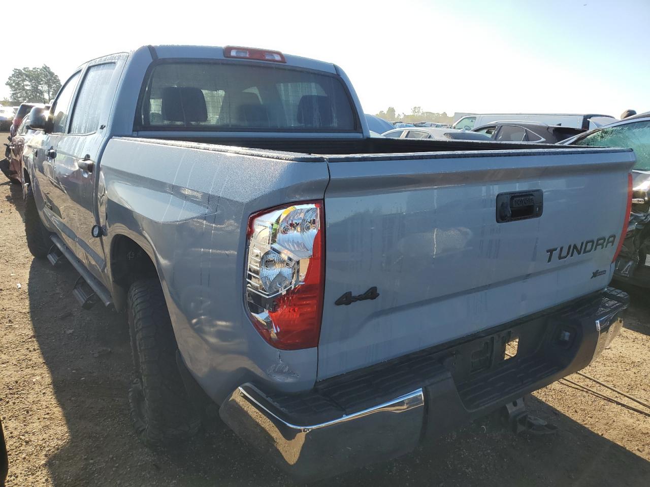 Image 2 of 2019 TOYOTA TUNDRA CREWMAX SR5 2019 with VIN 5TFDW5F18KX869016