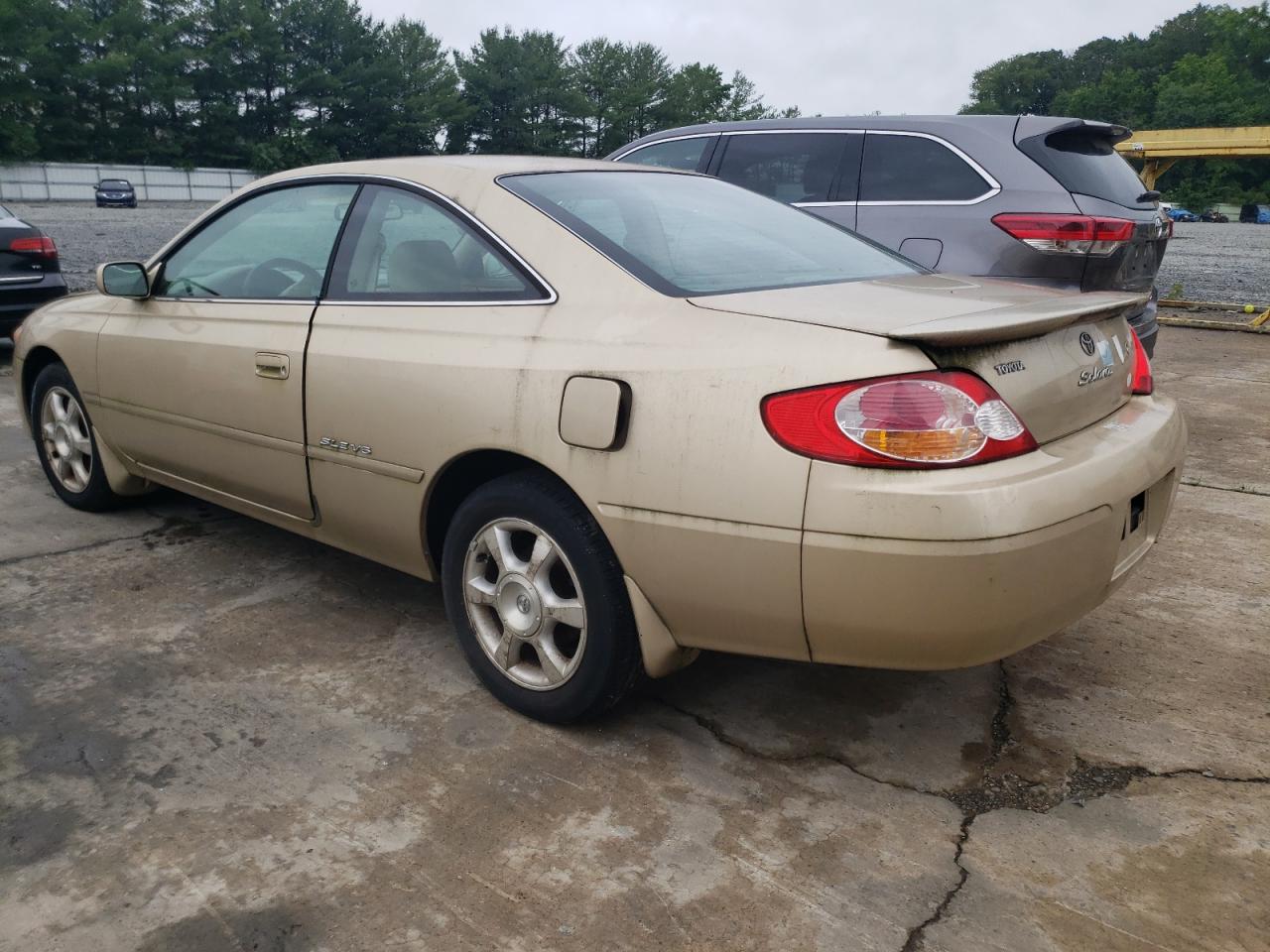 Image 2 of 2002 TOYOTA CAMRY SOLARA SE 2002 with VIN 2T1CF28P52C550828