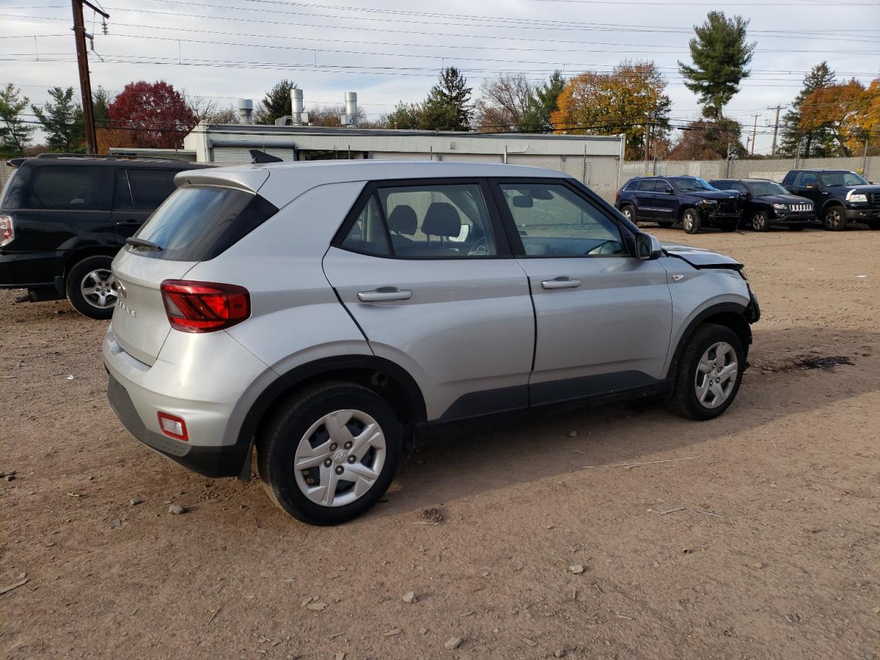 Изображение 3 2020 HYUNDAI VENUE SE 2020 с VIN KMHRB8A30LU038555