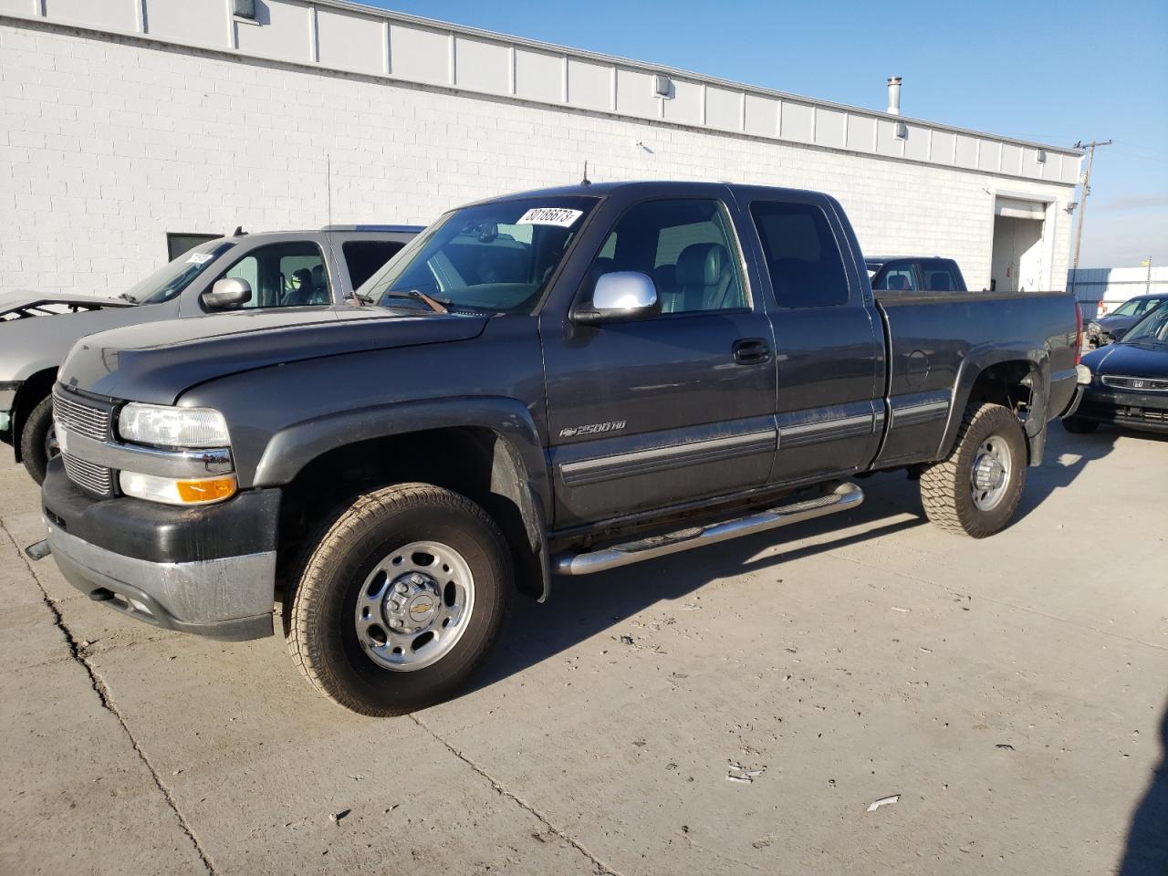 Image 1 of 2002 CHEVROLET SILVERADO K2500 HEAVY DUTY 2002 with VIN 1GCHK29U72E187614