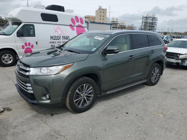 Image 1 of 2018 TOYOTA HIGHLANDER SE 2018 with VIN 5TDKZRFH1JS287069
