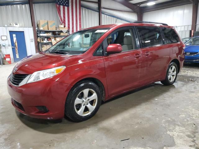 2012 TOYOTA SIENNA LE 2012 image